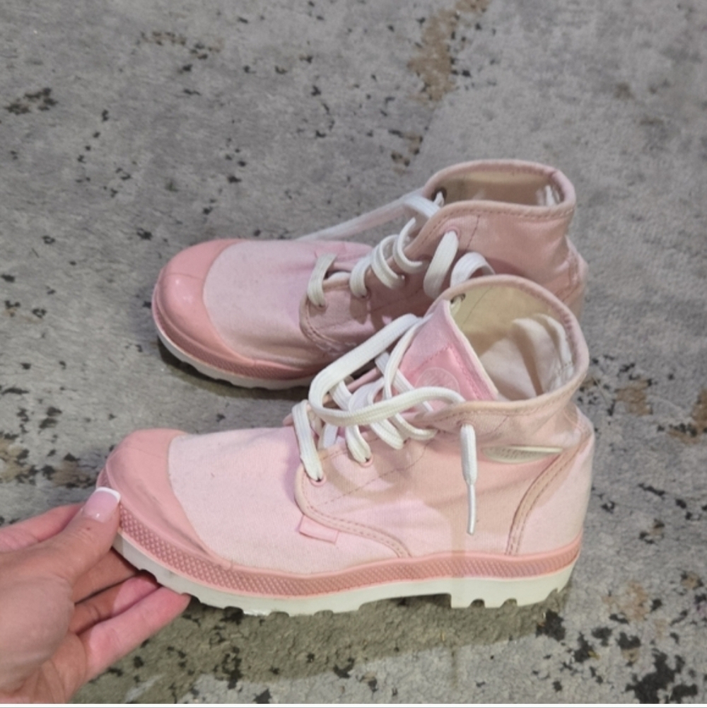 Pink High-Top Sneakers Size 2,5